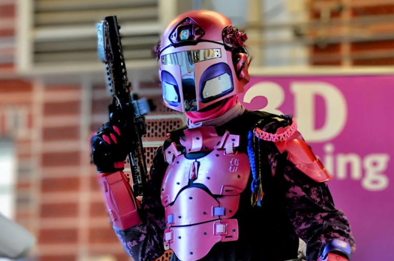 Interview with Real Airsoft Player: Meet Roger Friberg, the Pink Airsoft Glamdalorian